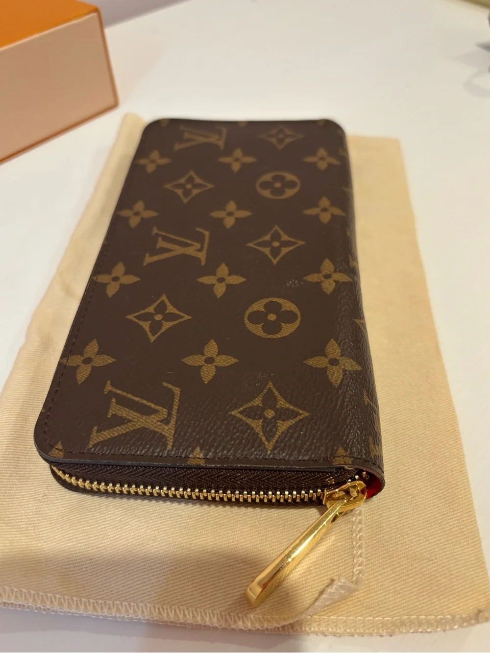 Louis Vuitton poppy sold